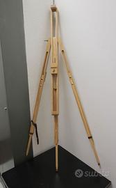 cavalletto di legno per esposizione foto