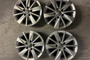 Cerchi in lega originali VW 15” 5x112 - Polo/Golf
