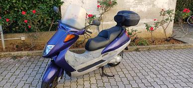 Scooter Honda 250 Foresight