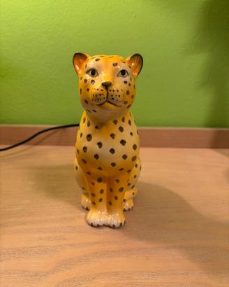 Leopardo in ceramica