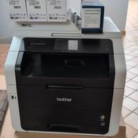 Stampante multifunzione con toner
