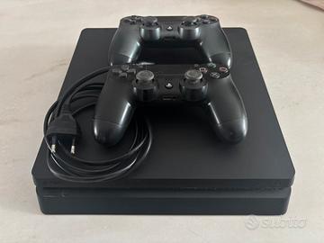 Play station 4 500GB+2 controller
