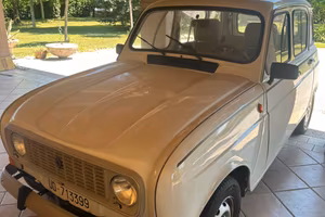 Reault R4