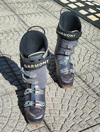 Scarponi per scialpinismo Garmont modello Radium n