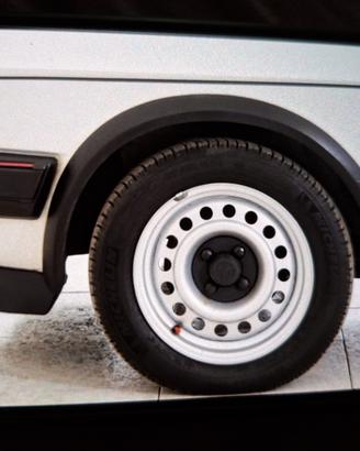 4 cerchi in acciaio x golf GTI  perfetti 