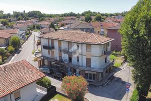 3 LOCALI A PIOMBINO DESE