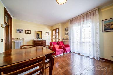 VILLA A SCHIERA A SCANDIANO