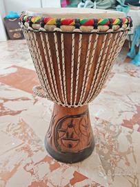 Djembe africano artigianale