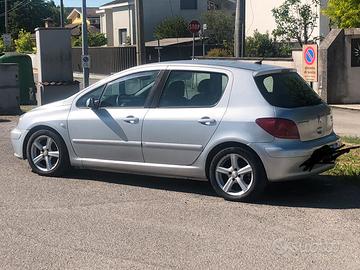 Peugeot 307  2.0 hdi