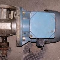 Motore elettrico asincrono trifase con variatore