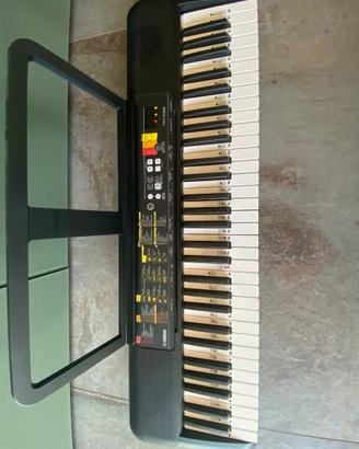 Tastiera digitale PSR-F52 con stand