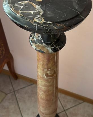 Colonna in marmo pregiato