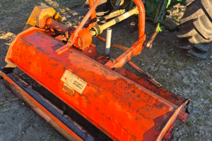 Trinciaerba a coltelli