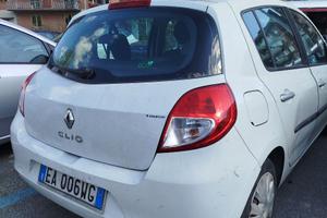 Renault Clio R, trazione GPL Marzo 2010