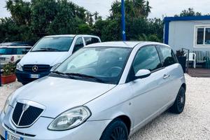 Lancia Ypsilon 1.2 PASSION MODA MILANO