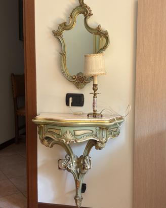 Comodini barocco veneziano con specchio e lampada