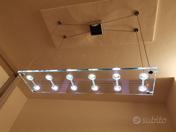 Lampadario in vetro sospeso