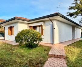 Tc380 - cordenons - villetta singola con giardino