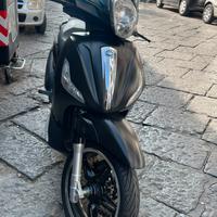 Piaggio beverly 350 police