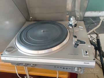giradischi e amplificatore anni 70  Philips 