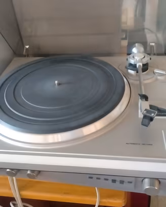 giradischi e amplificatore anni 70  Philips 
