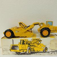 modello NZG Caterpillar scala 1/50 vintage 