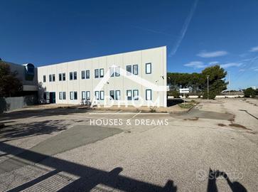 Uffici 360 mq con parcheggi