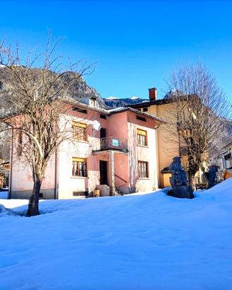 Casa indipendente a Forni di Sotto