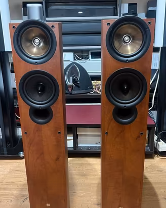 kef iq5