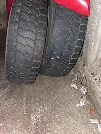 Pneumatico 285/70-19,5