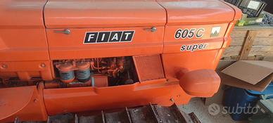 Trattore Fiat 605 con trincia sicma