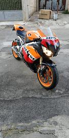 Honda cbr 2000 rr repsol