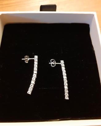 Orecchini di bijotteria pendenti ipoallergenici