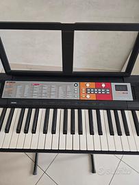 Tastiera Yamaha PSR-F50 + Supporto – Ottime