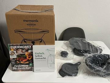 Vorwerk Thermomix TM6 con accessori XXL – NUOVO