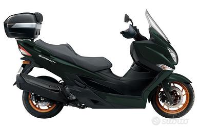 Suzuki BURGMAN 400 COMFORT tua a soli 90€ al ...