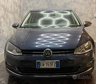 Volkswagen golf 1.6 dsg highline