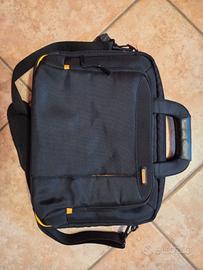 Borsa Targus per notebook nera con tracolla