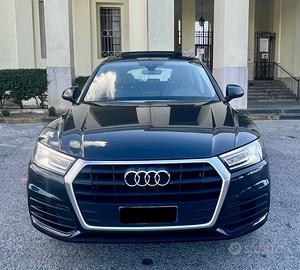 Audi Q5 2.0 TDI 150 CV Acc.Permute