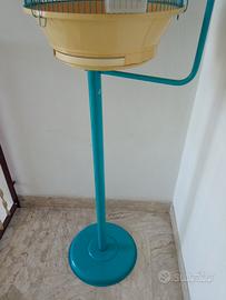 Gabbia con piede color turchese 
