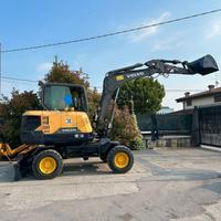 E229 Escavatore gommato Volvo 50 q
