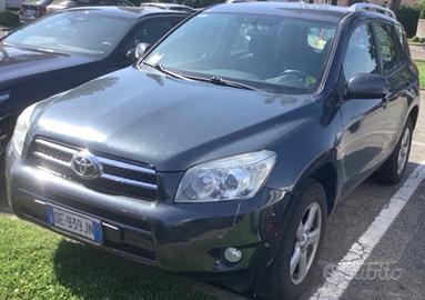 Toyota RAV 4 RAV4 2.2 D-4D 136 CV Luxury