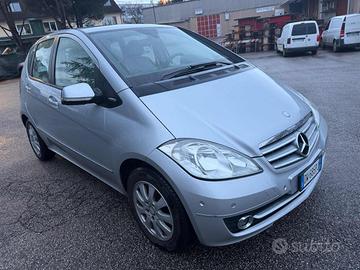 MERCEDES-BENZ A 150 BlueEFFICIENCY Avantgarde se