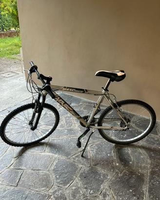 Mountain Bike 26 – Perfetta per Sterrato e Città