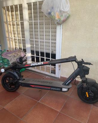 Monopattino ducati