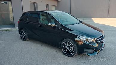 Mercedes B 200 Premium Sport 