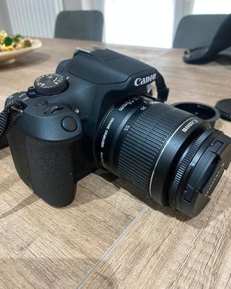 Fotocamera Canon EOS 2000D