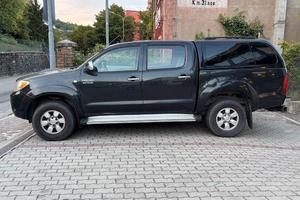 TOYOTA HILUX 3.0