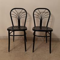 Robuste sedie vintage in metallo e seduta plastica