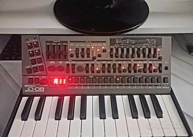 Roland JD-08 con tastiera K-25m